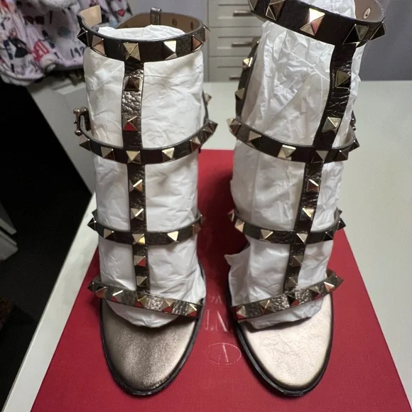 Valentino Garavani Rockstud leather sandal - Picture 5 of 11